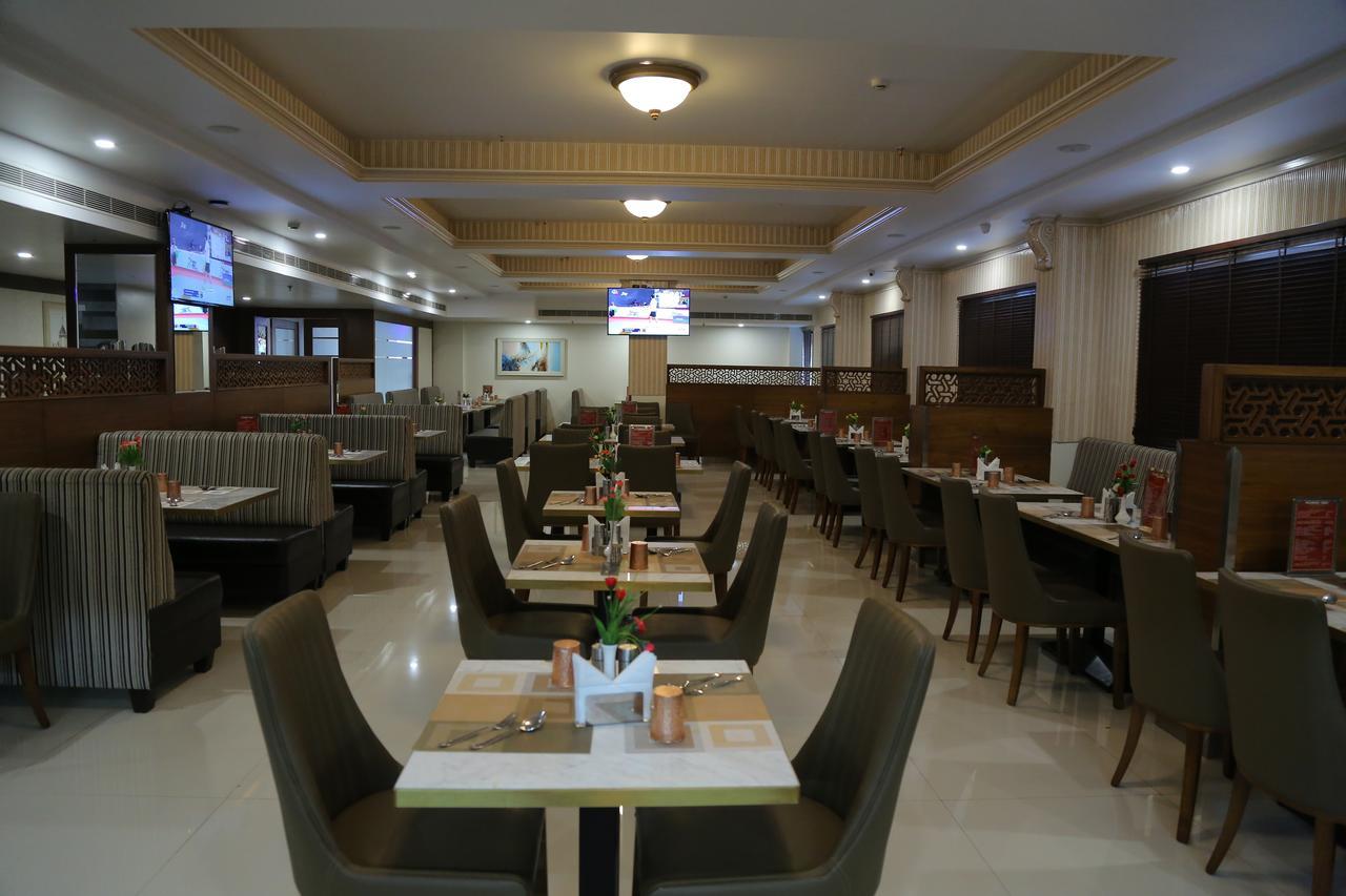 Hotel Grand Gayathri Khammam المظهر الخارجي الصورة