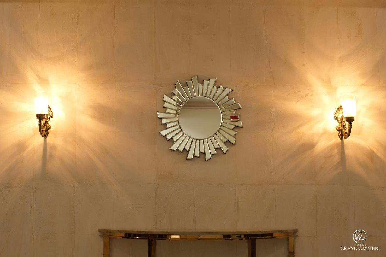 Hotel Grand Gayathri Khammam المظهر الخارجي الصورة